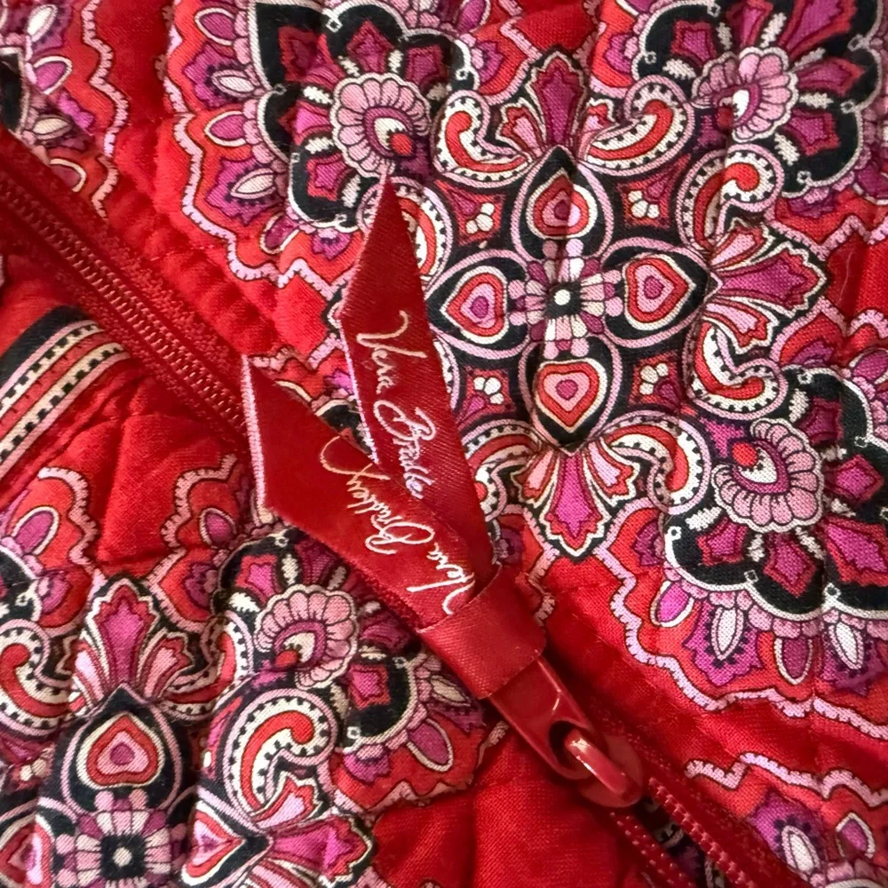 Vera Bradley frankly Scarlett messenger bag